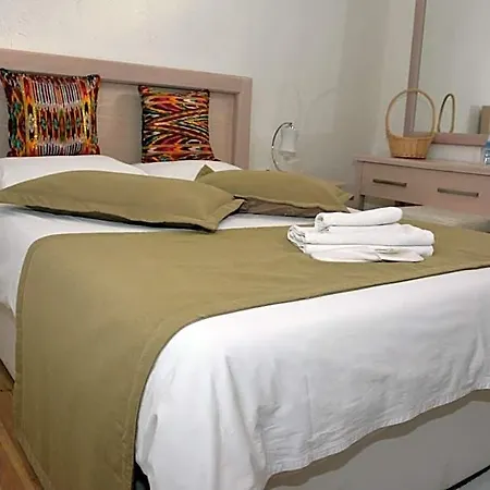 Cypriot Swallow Boutique Panzió