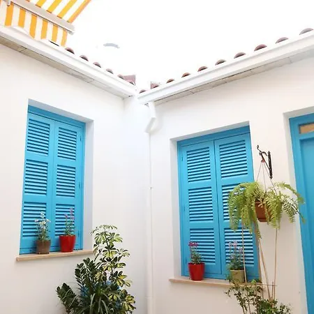 فندق مبيت وإفطار سيبروت سوالو البوتيكي 4*