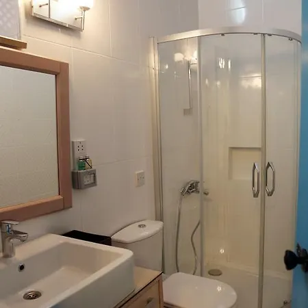 فندق مبيت وإفطار سيبروت سوالو البوتيكي 4*