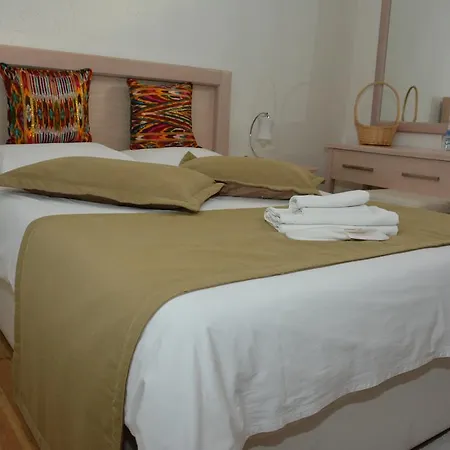 Bed & Breakfast Cypriot Swallow Boutique