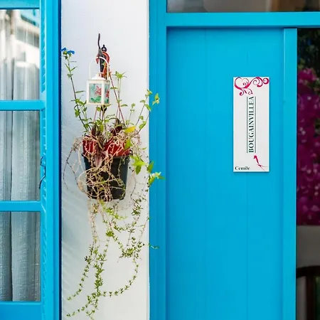Cypriot Swallow Boutique Panzió 3*