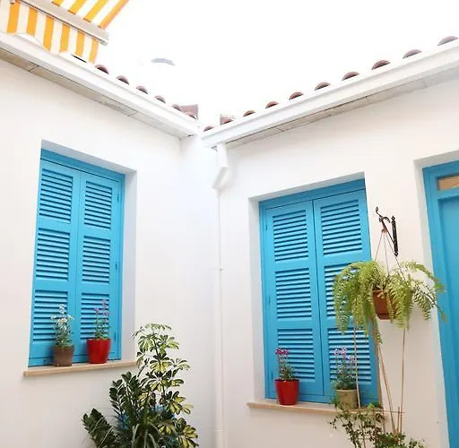 Bed & Breakfast Cypriot Swallow Boutique 4*