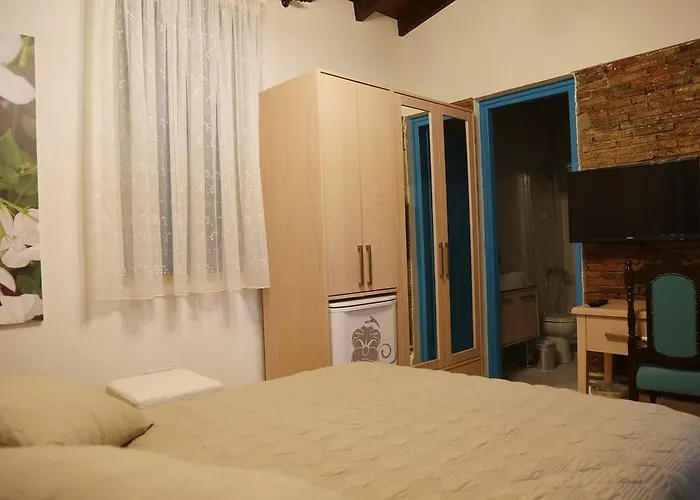 Bed & Breakfast Cypriot Swallow Boutique Nicosia