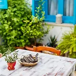 Panzió Cypriot Swallow Boutique